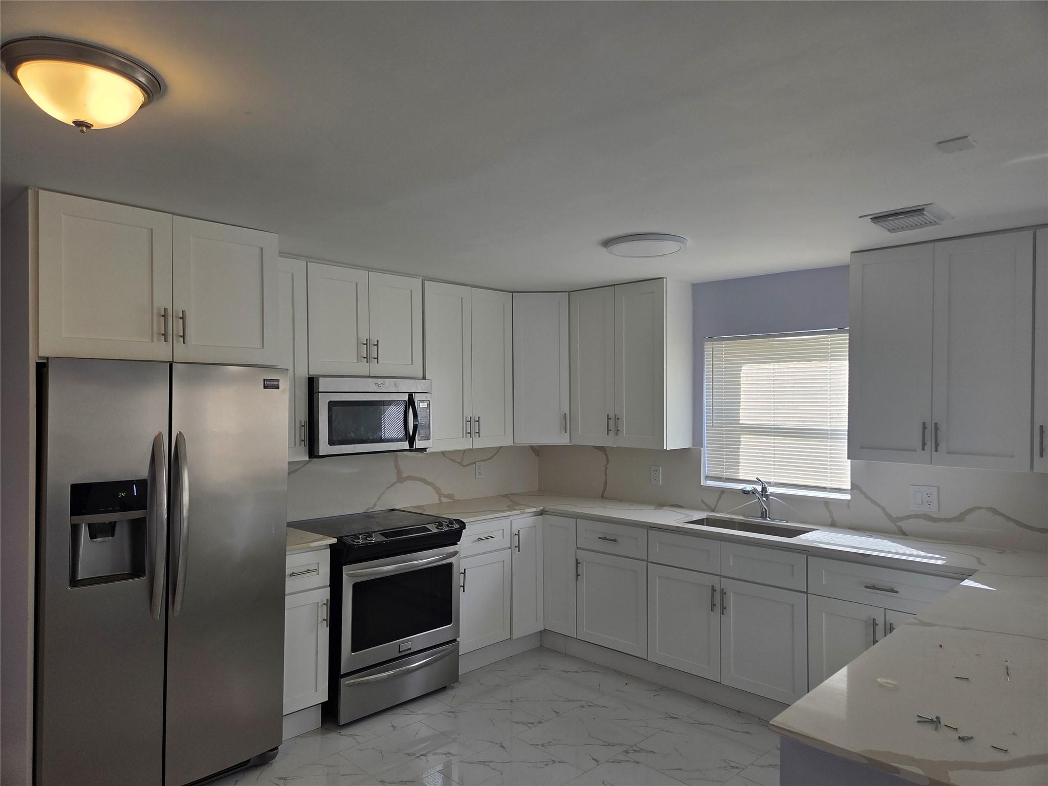 LAUDERDALE NORTH PARK - Residential