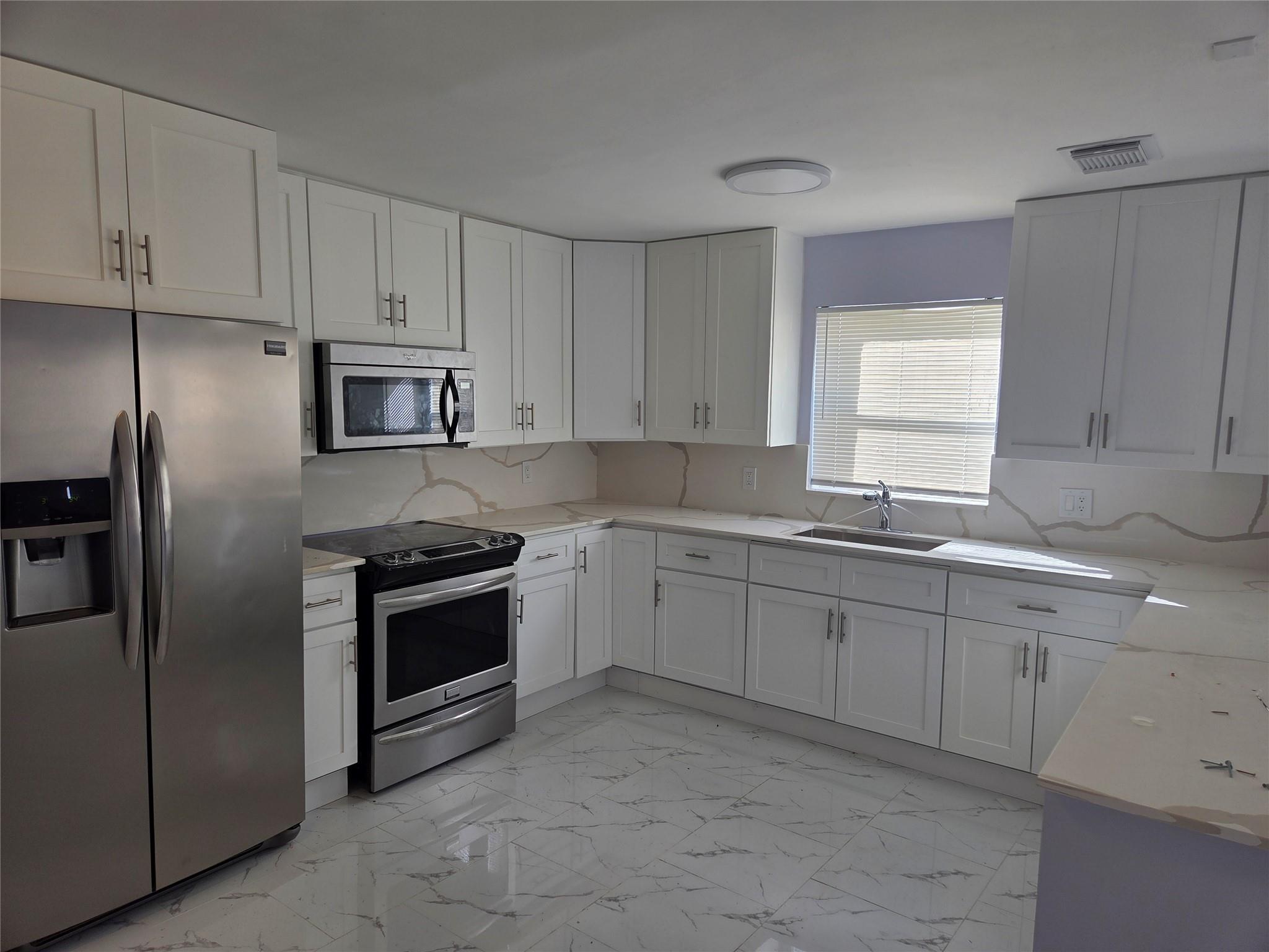 LAUDERDALE NORTH PARK - Residential