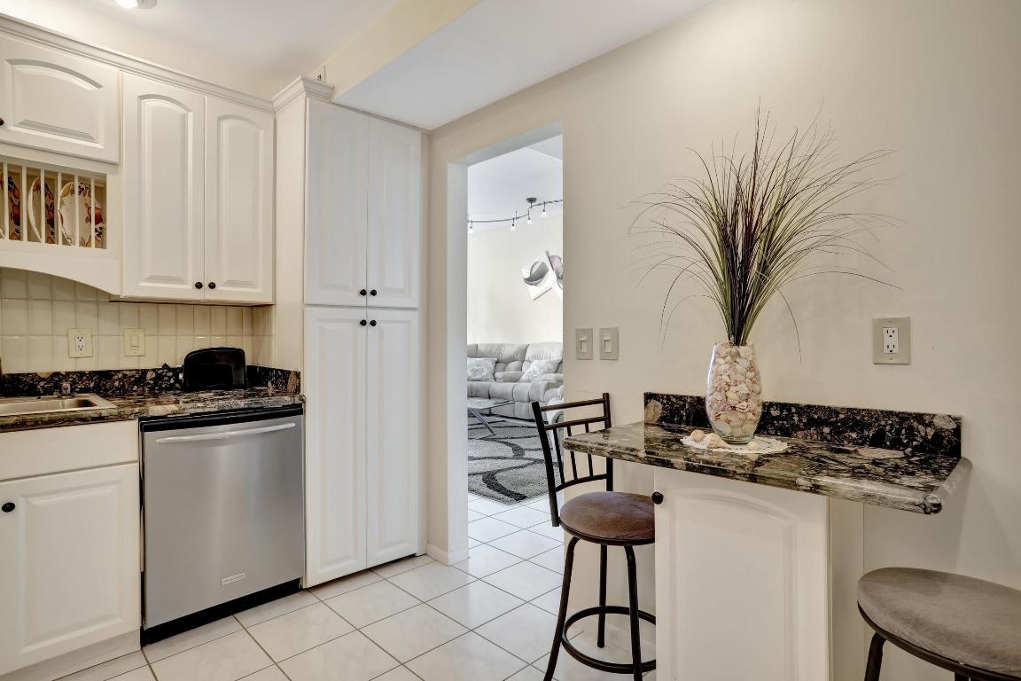 PATRICIAN CONDO - Residential Lease