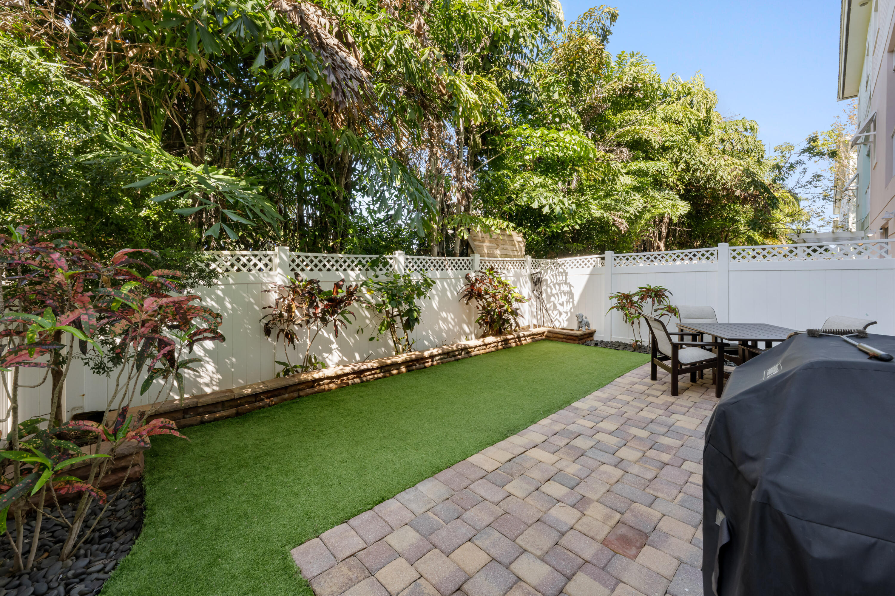 WAVERLY PLACE AMENDED PLAT - Residential