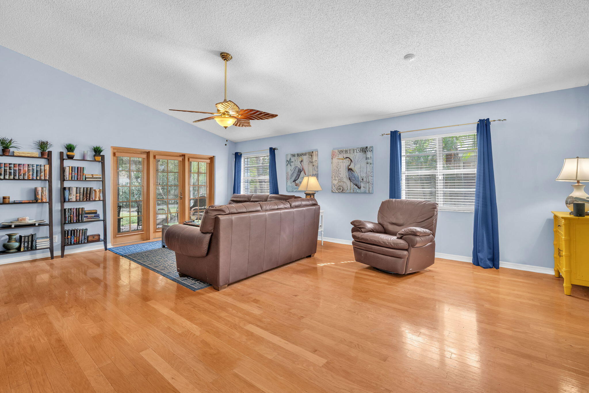 6080 Beaconwood Road, Lake Worth, FL, 33467/$445,000 3 6080 Beaconwood Road