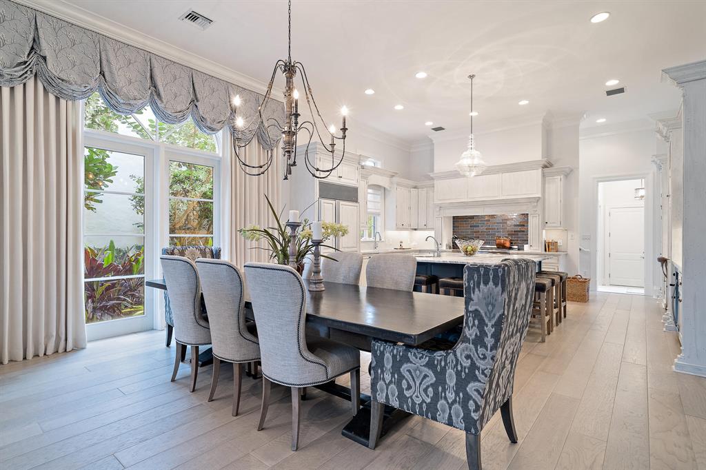 EAGLE TREE AT TRUMP NATIO - Residential