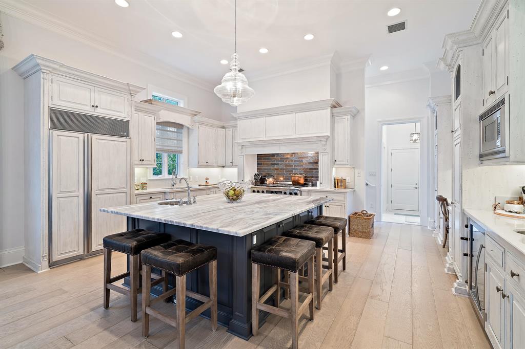 EAGLE TREE AT TRUMP NATIO - Residential