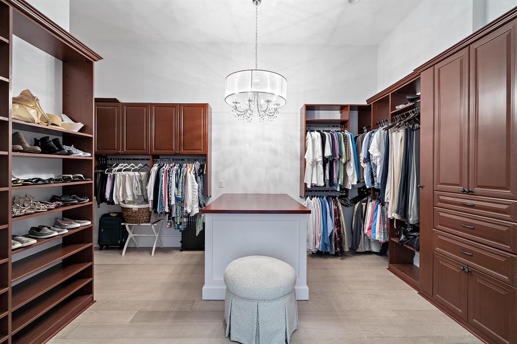 EAGLE TREE AT TRUMP NATIO - Residential