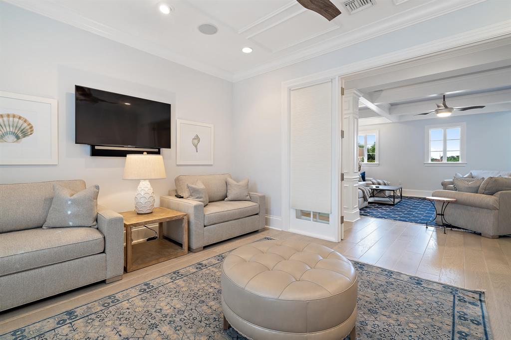 EAGLE TREE AT TRUMP NATIO - Residential