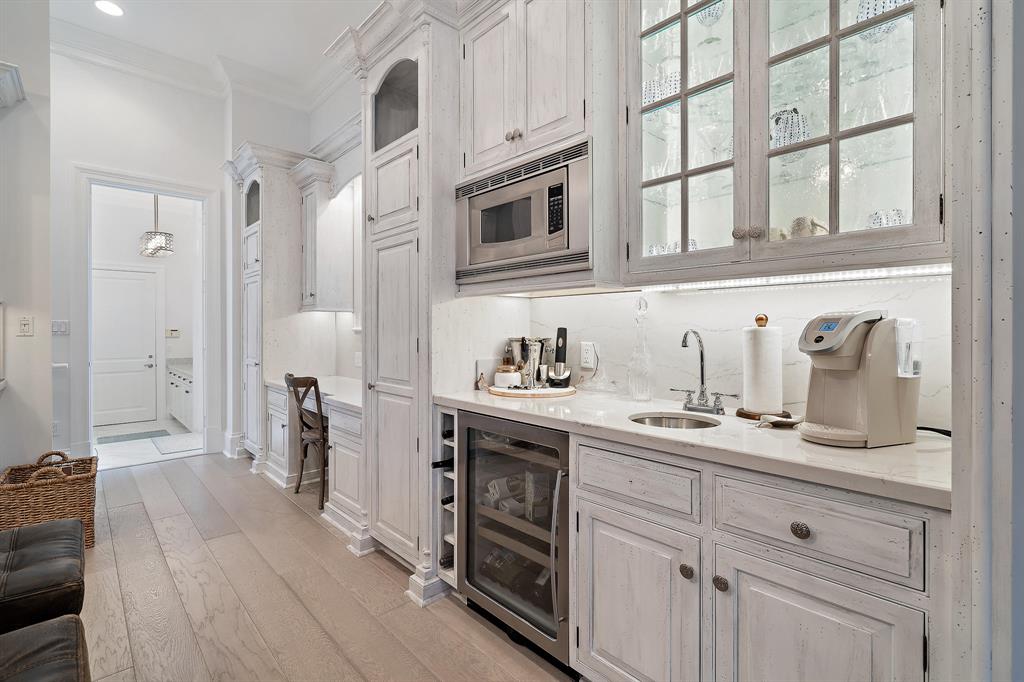 EAGLE TREE AT TRUMP NATIO - Residential