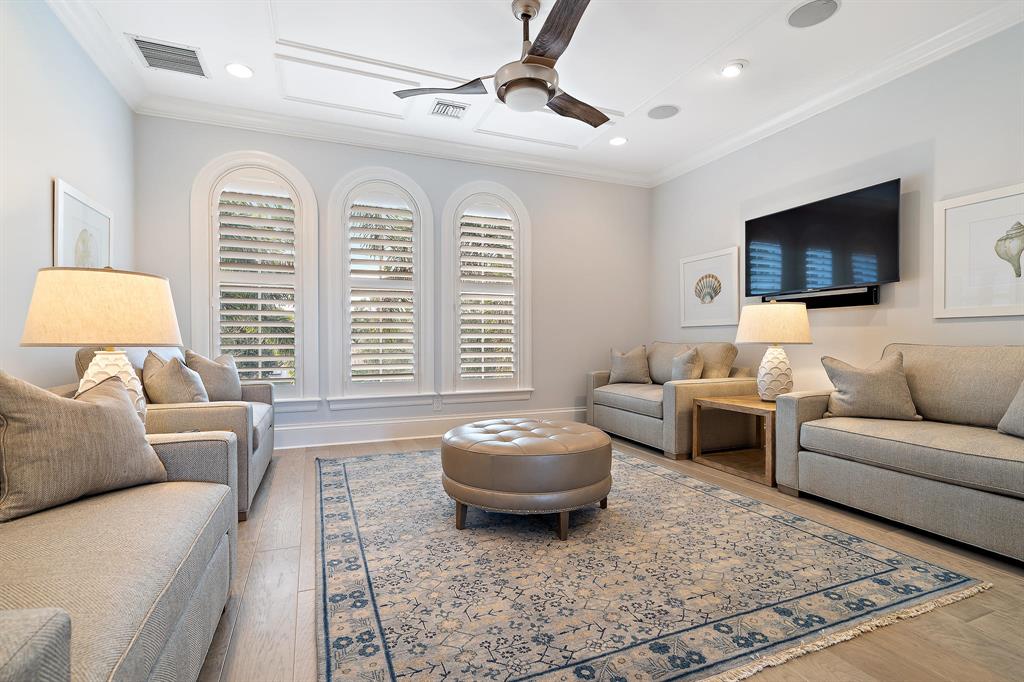 EAGLE TREE AT TRUMP NATIO - Residential