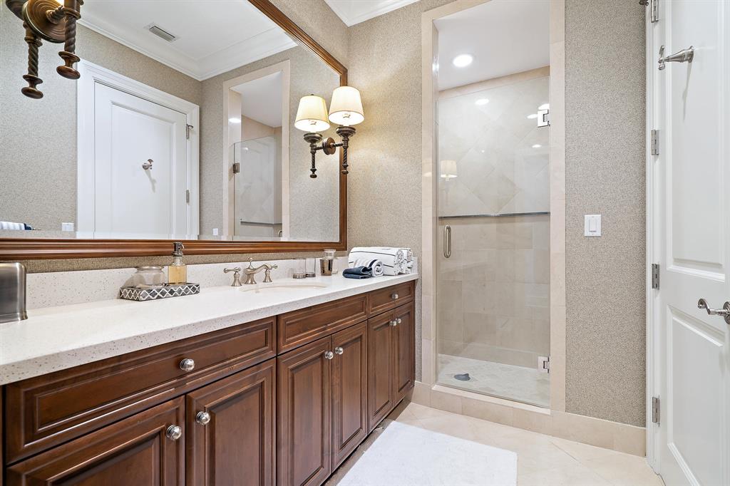 EAGLE TREE AT TRUMP NATIO - Residential