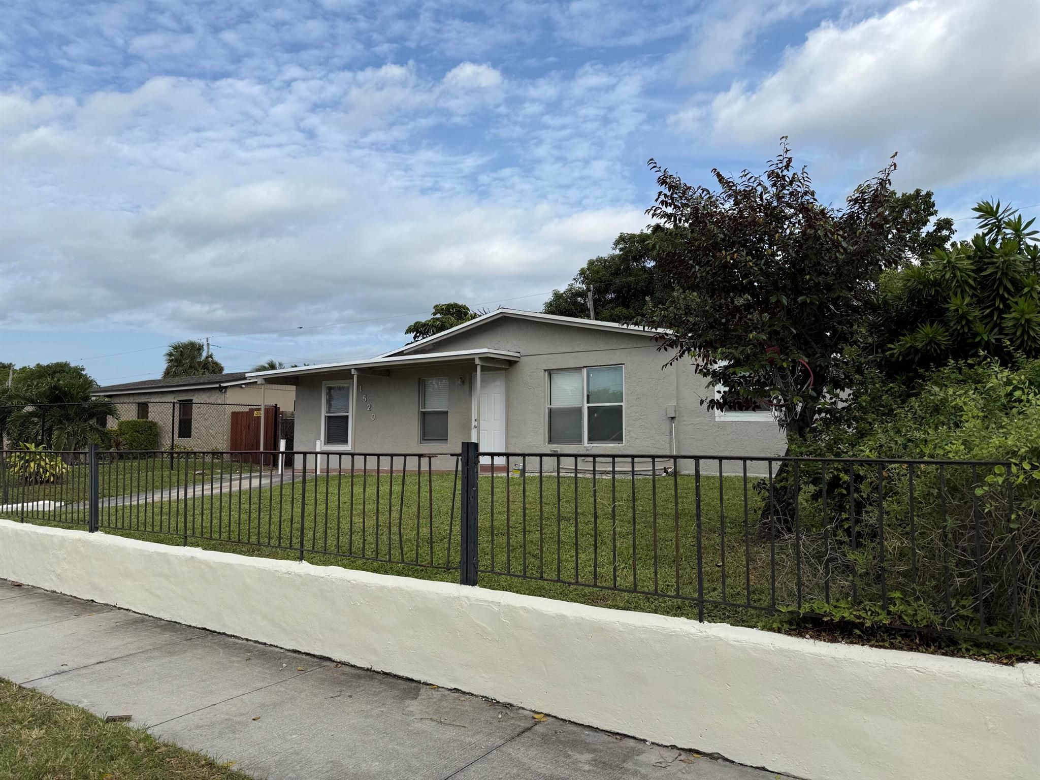 This beautiful 5-bedroom, 2-bathroom home WITH A NEW ROOF is ready for same-day move-in! Featuring newer appliances, washer and dryer, fresh paint throughout. Located close from the beach and St. Mary's Hospital. No HOA and no restrictions! Don't miss out on this opportunity--schedule a viewing today!