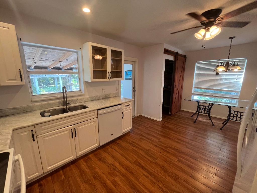 LANTANA PLAZA IN - Residential