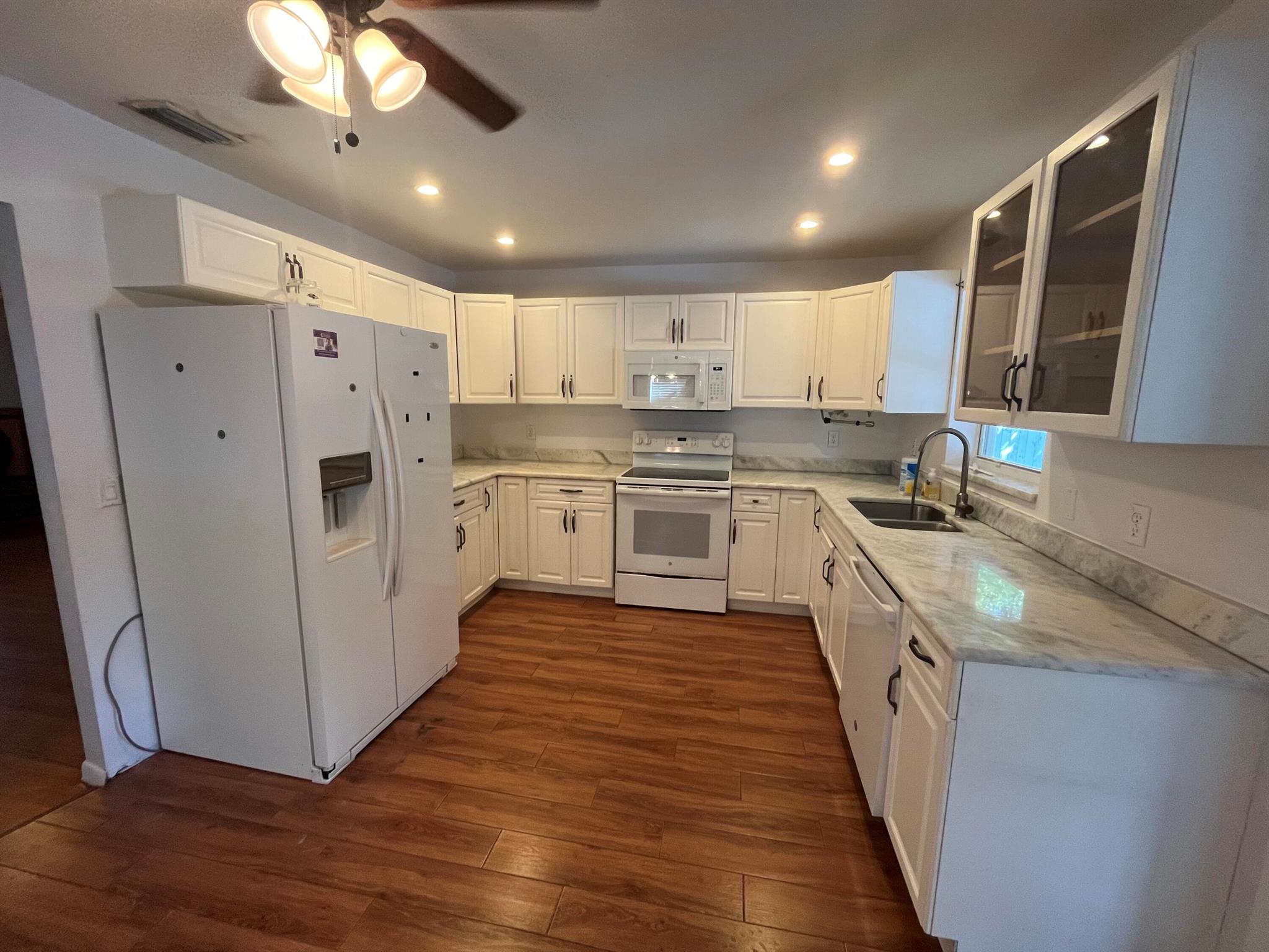 LANTANA PLAZA IN - Residential
