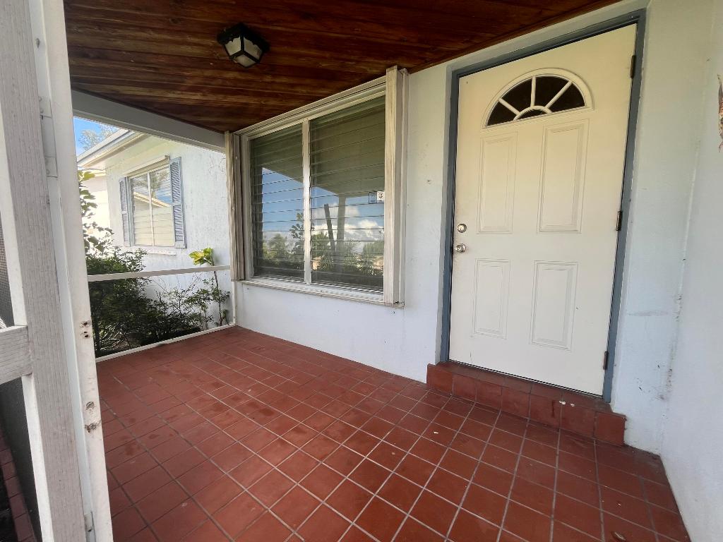 LANTANA PLAZA IN - Residential