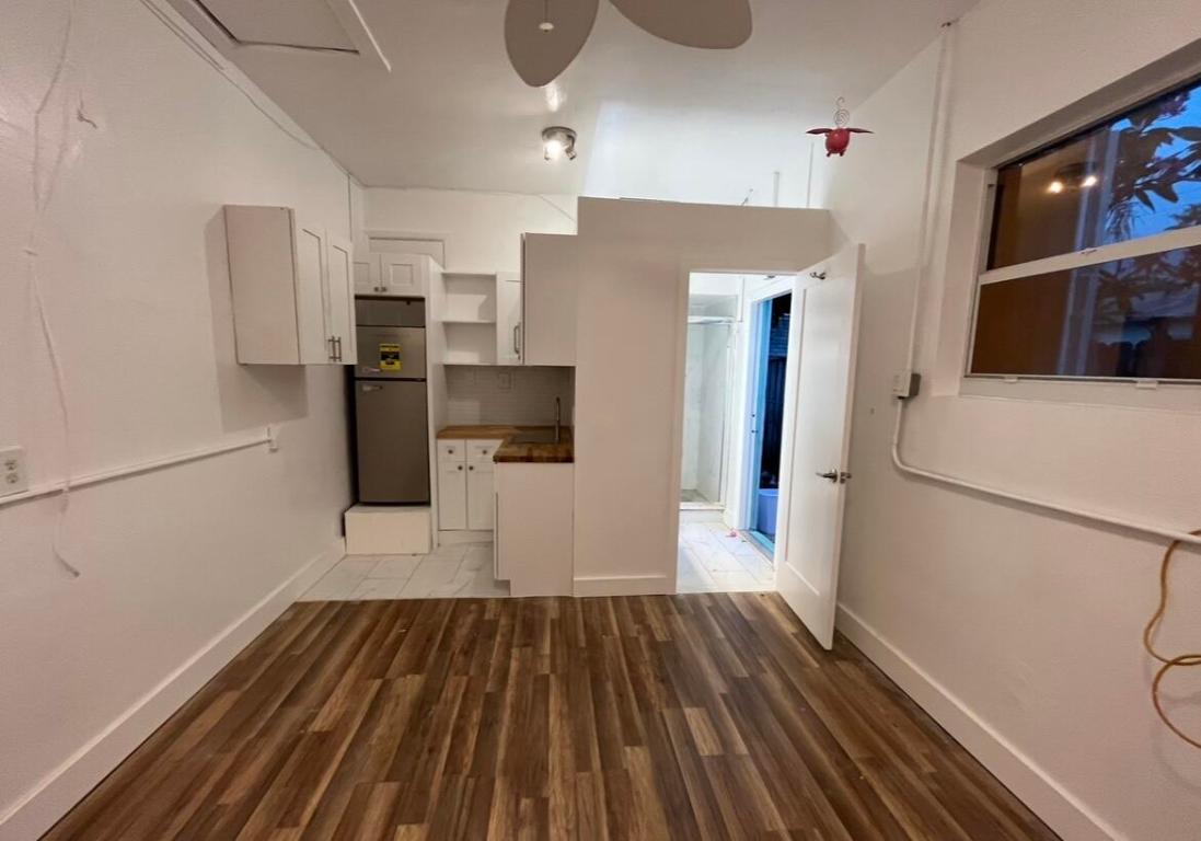 LANTANA PLAZA IN - Residential