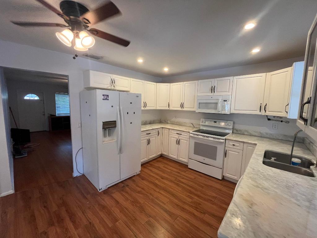 LANTANA PLAZA IN - Residential