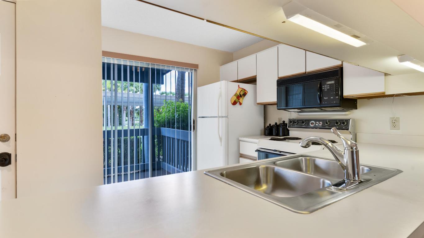 BEACON 21 CONDO - Residential