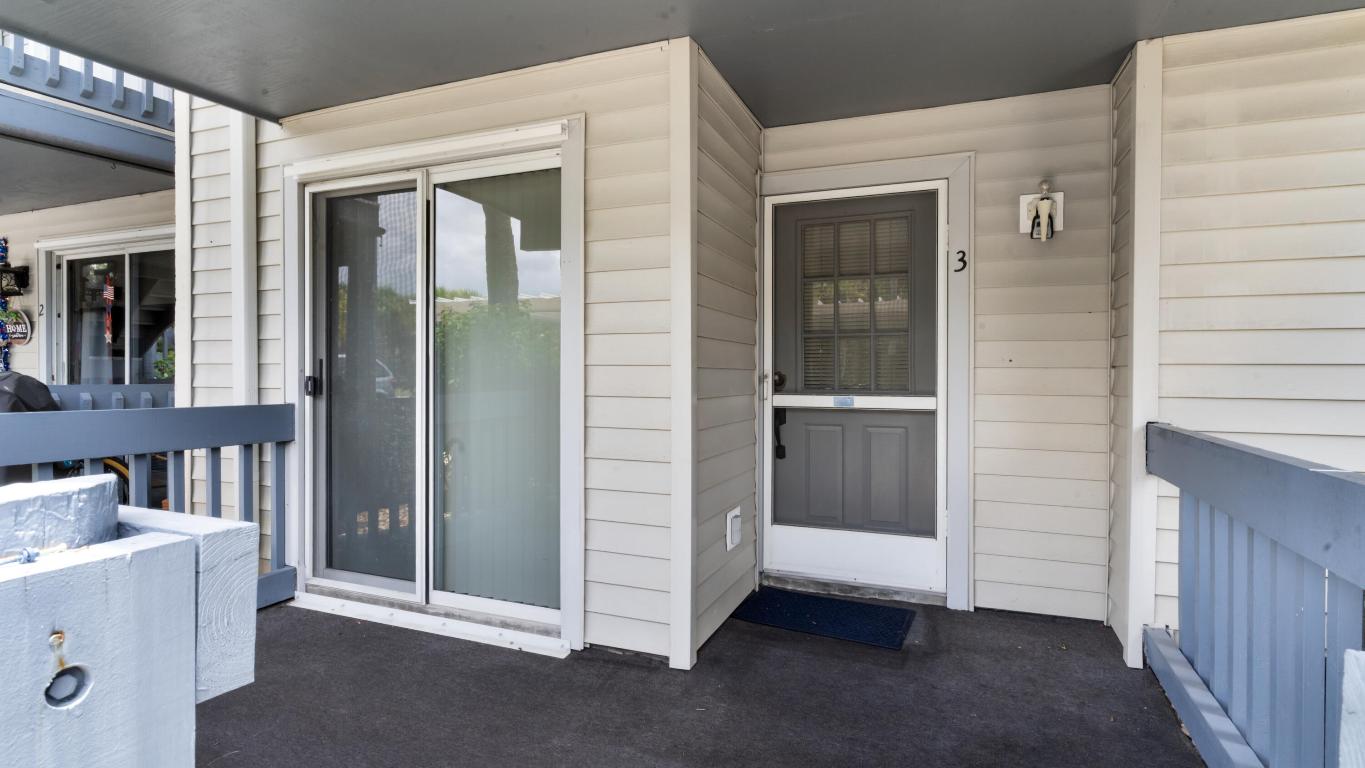 BEACON 21 CONDO - Residential