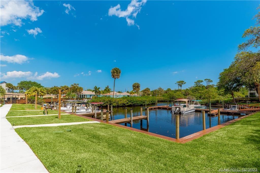 BEACON 21 CONDO - Residential