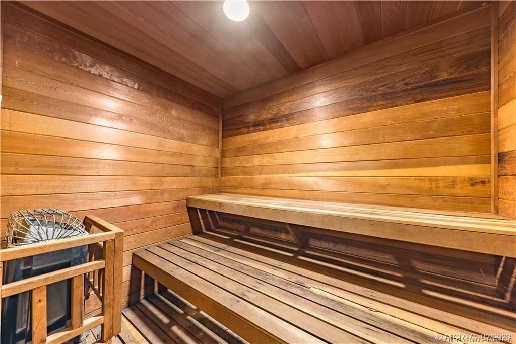 BEACON 21 CONDO - Residential