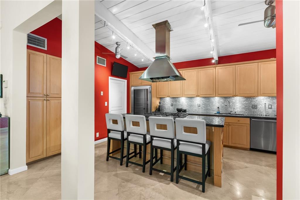 BEACHWAY HEIGHTS UNIT - Residential