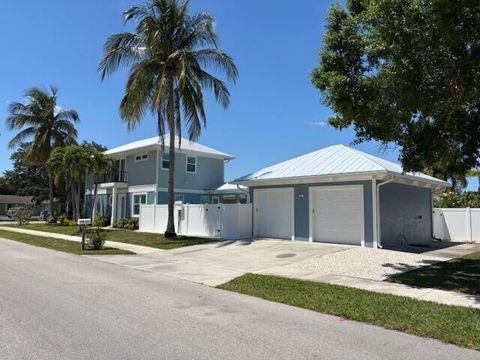425 Hugh Street Jupiter FL 33458