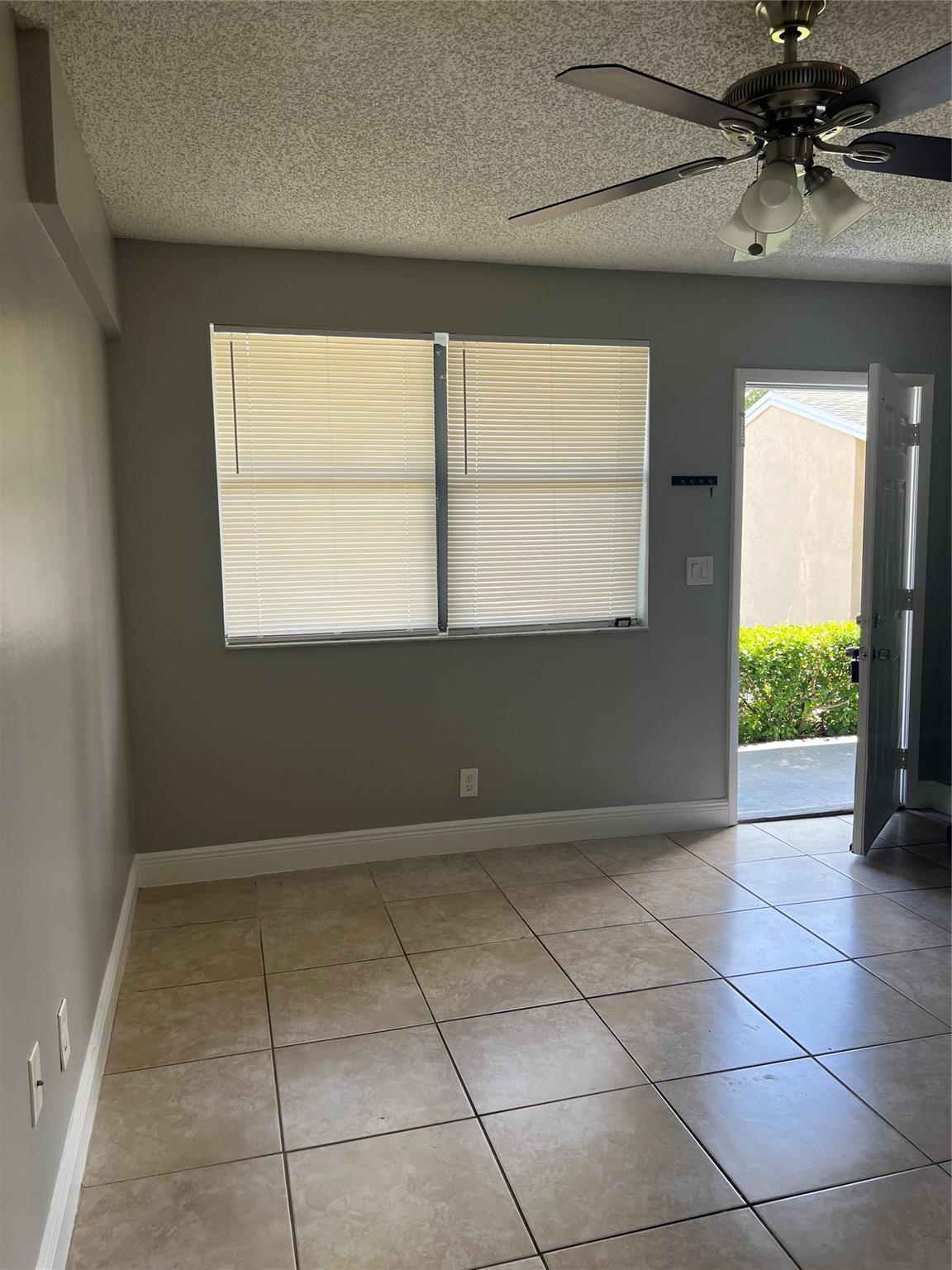 Nice spacious ideal 2 bed/ 1 bath floorplan. Newly renovated kitchen with quartz counter top cabinets neat backsplash. This unit features good lighting and 1st floor entry to meet a nice living/ dining area. This unit is close to grocery shopping & restaurants, and is close to the Deerfield Beach, fishing pier and all nightlife activities around s to the east. This unit will not last. Ready to move in when approved by the landlord.