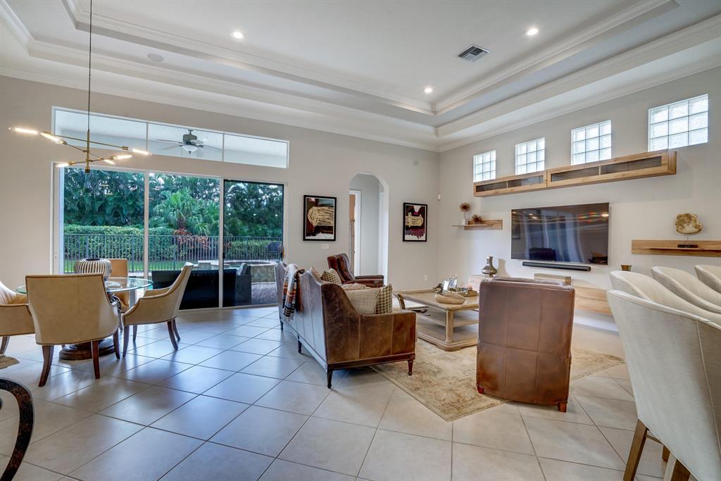 Mizner Country Club - Residential