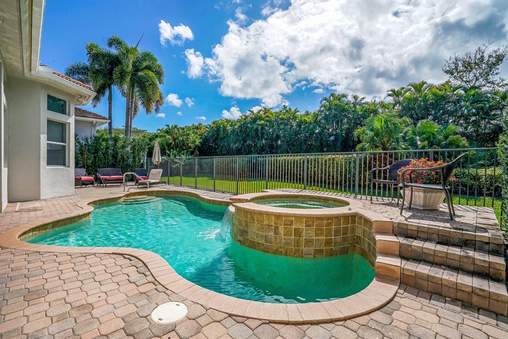 Mizner Country Club - Residential