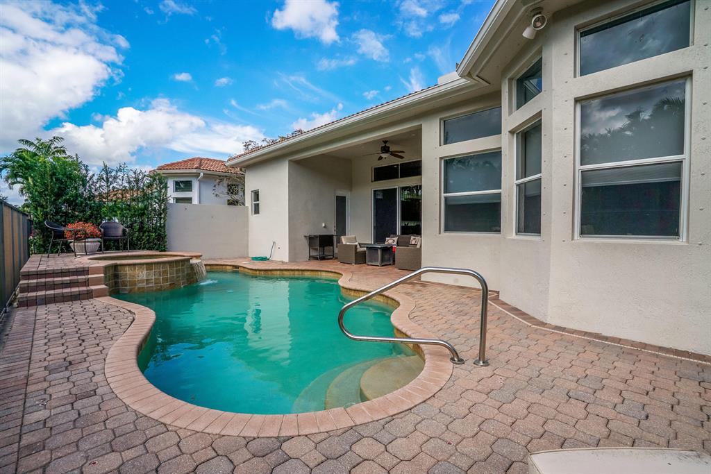 Mizner Country Club - Residential