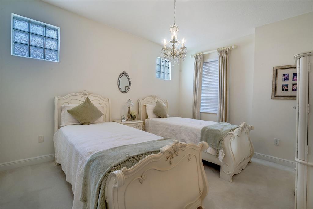 Mizner Country Club - Residential