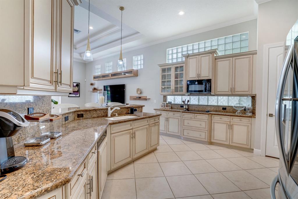 Mizner Country Club - Residential