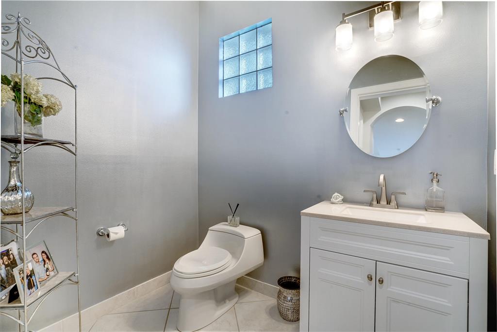 Mizner Country Club - Residential