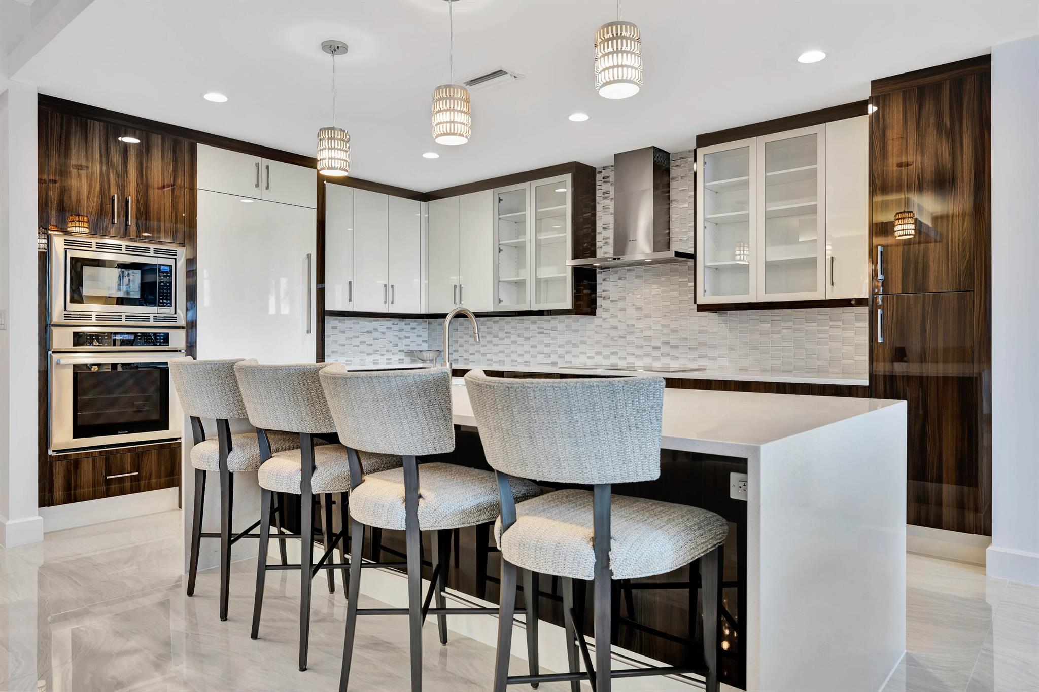 2700 Donald Ross Road 207