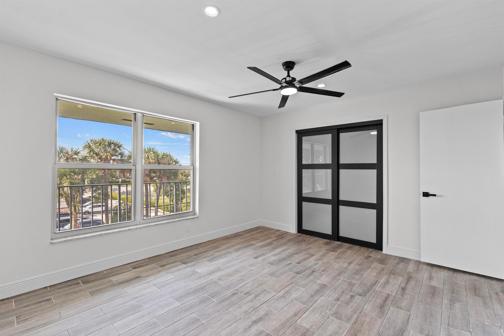 RACQUET CLUB - Residential