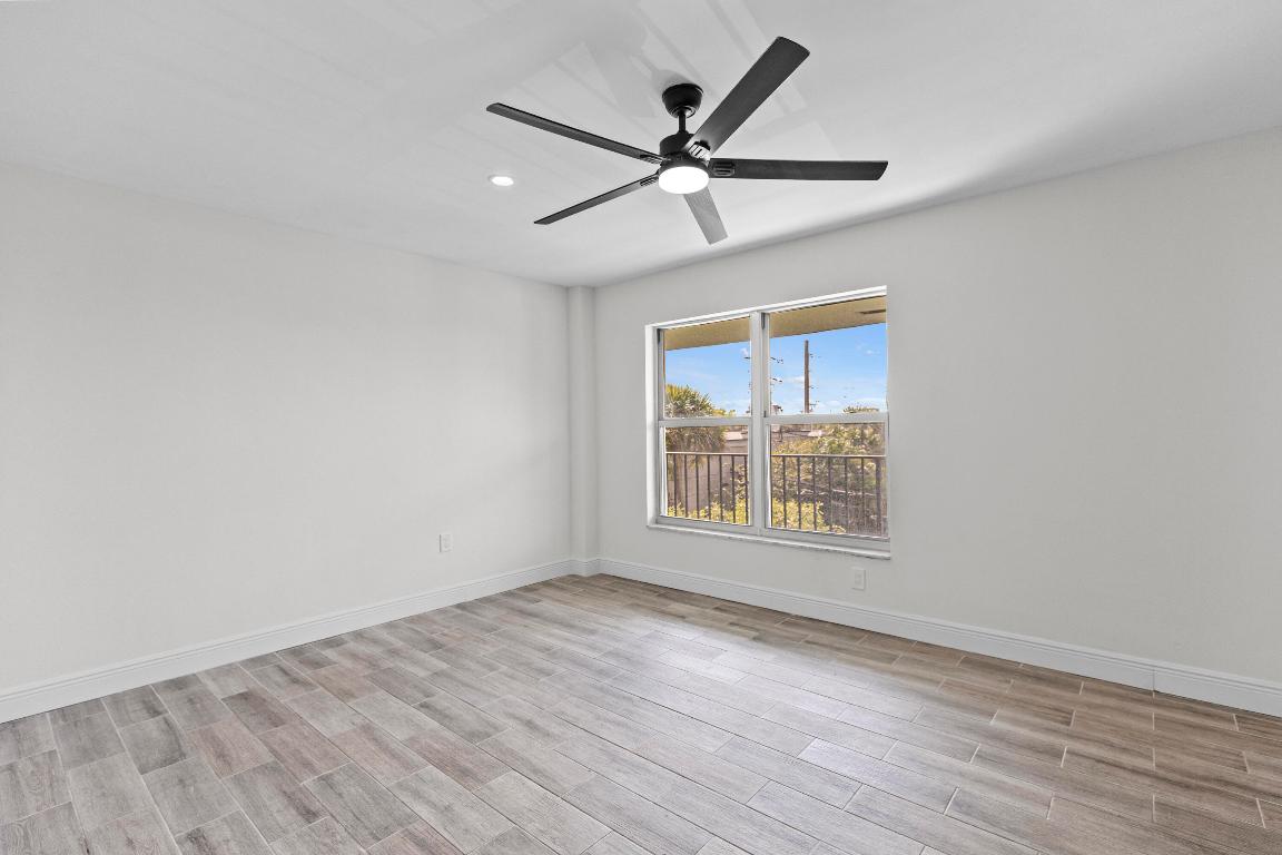 RACQUET CLUB - Residential