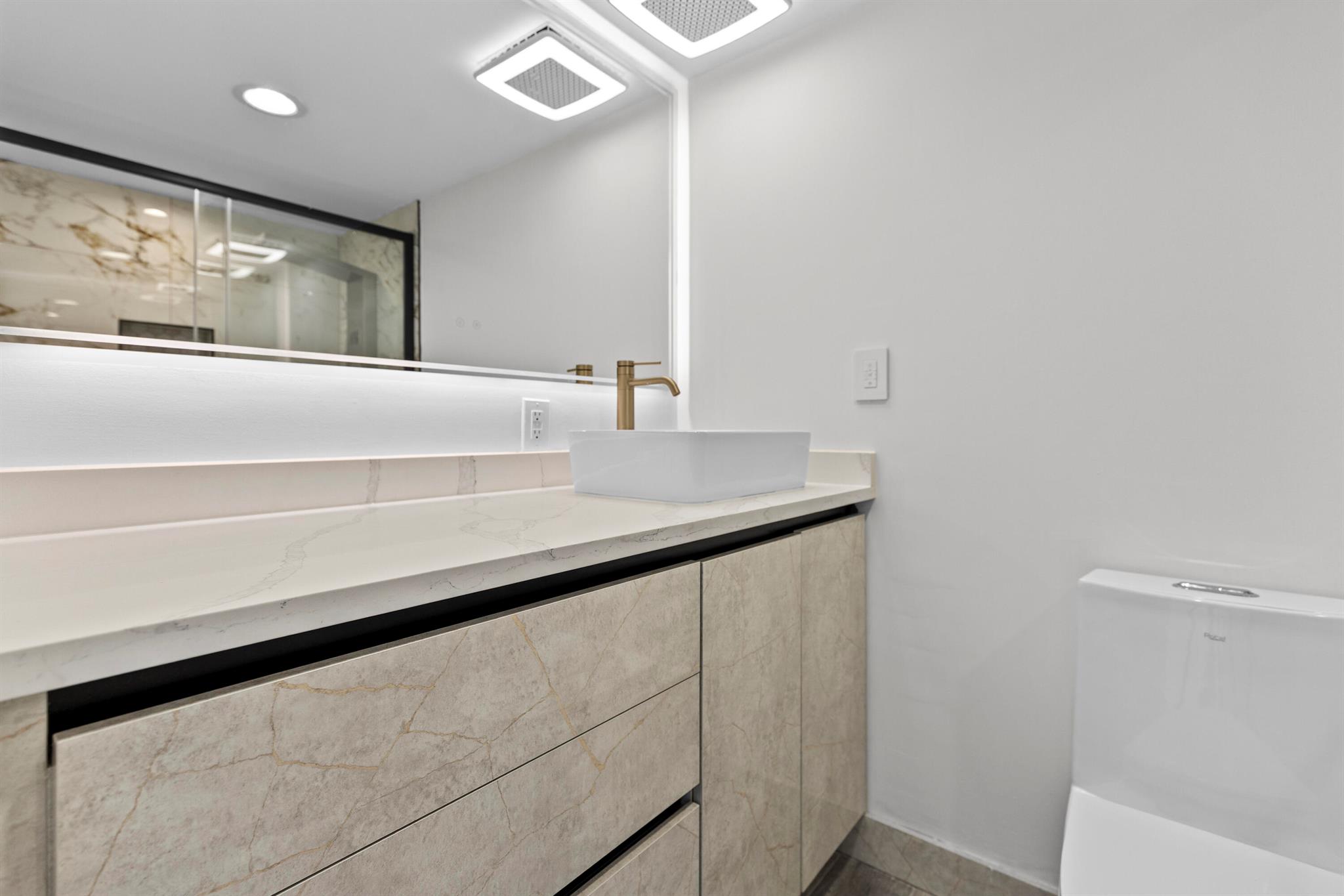 RACQUET CLUB - Residential