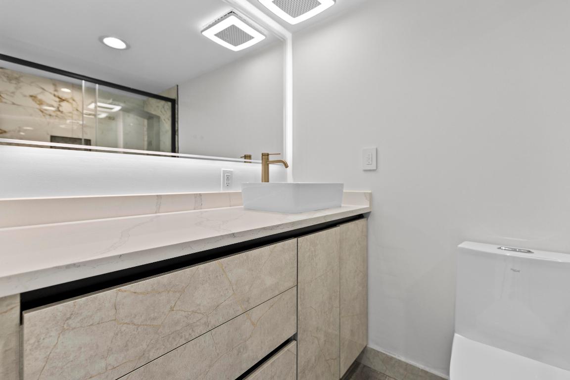 RACQUET CLUB - Residential