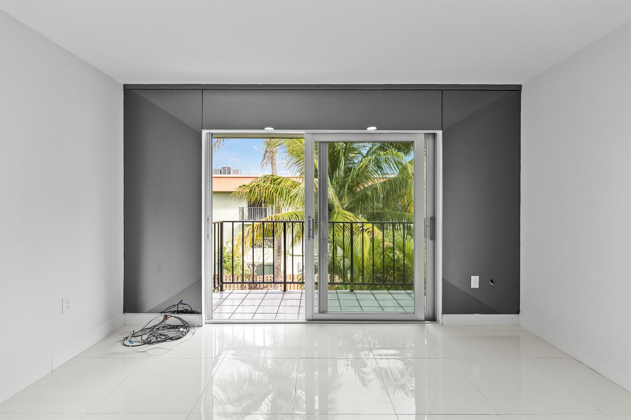 RACQUET CLUB - Residential