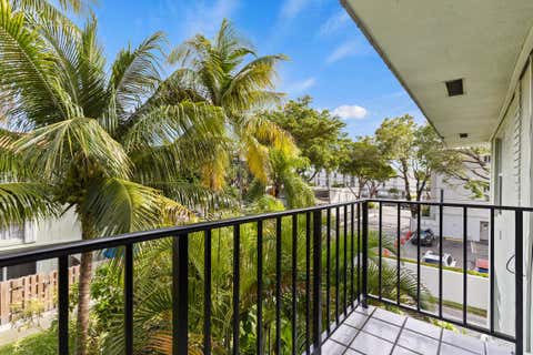 Tiny photo for 809 W Oakland Park Boulevard #K12, Oakland Park, FL 33311 (MLS # R11139539)