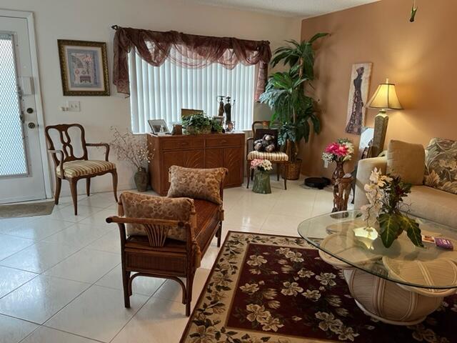 KINGS POINT FLANDERS CONDOS - Residential