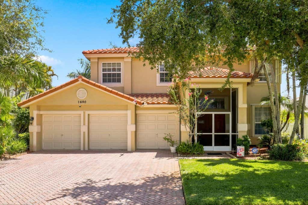 Photo of 1690 Corsica Drive, Wellington, FL 33414 (MLS # B26068554)