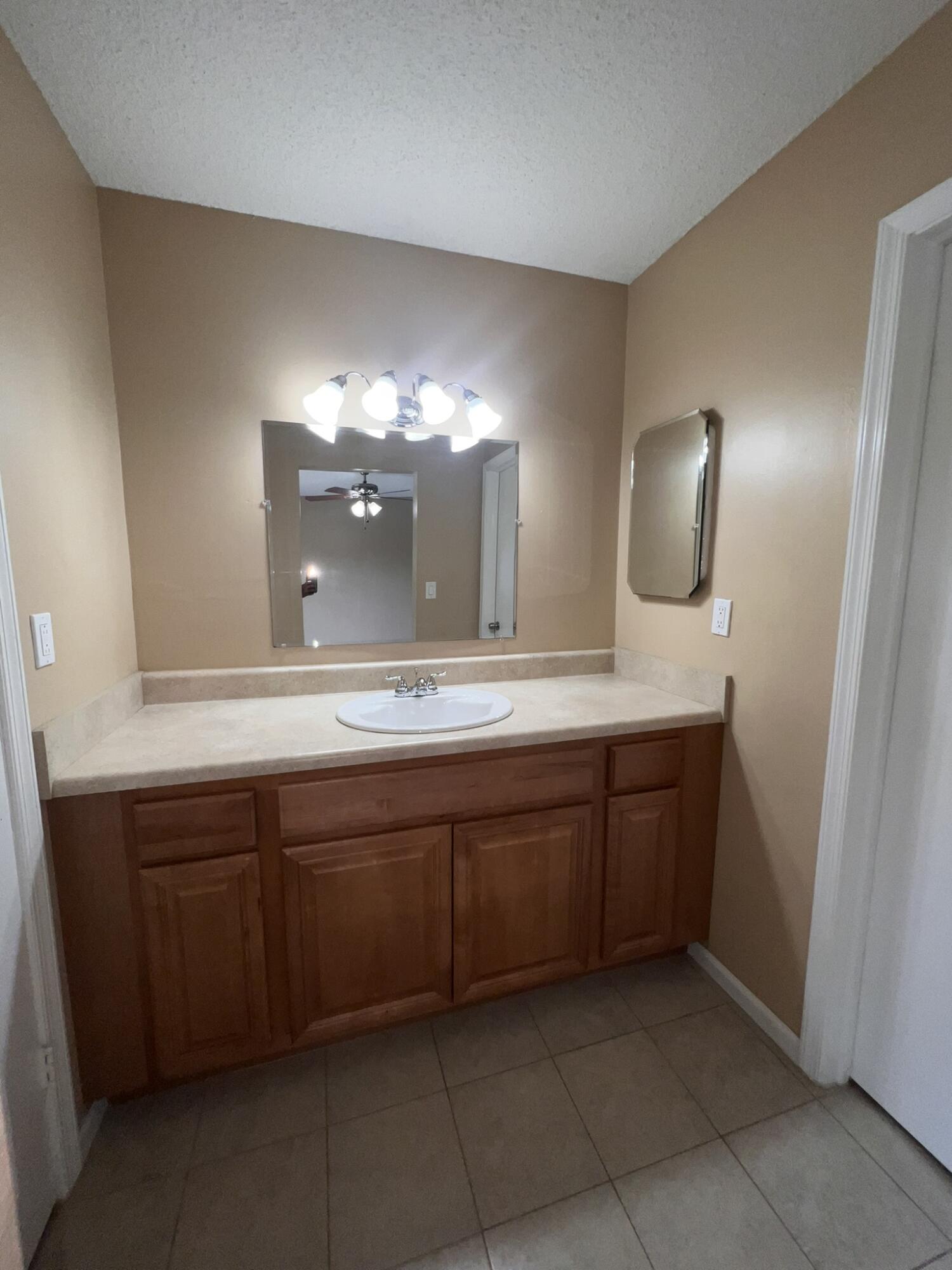 SPRINGS COLONY CLUB - Residential