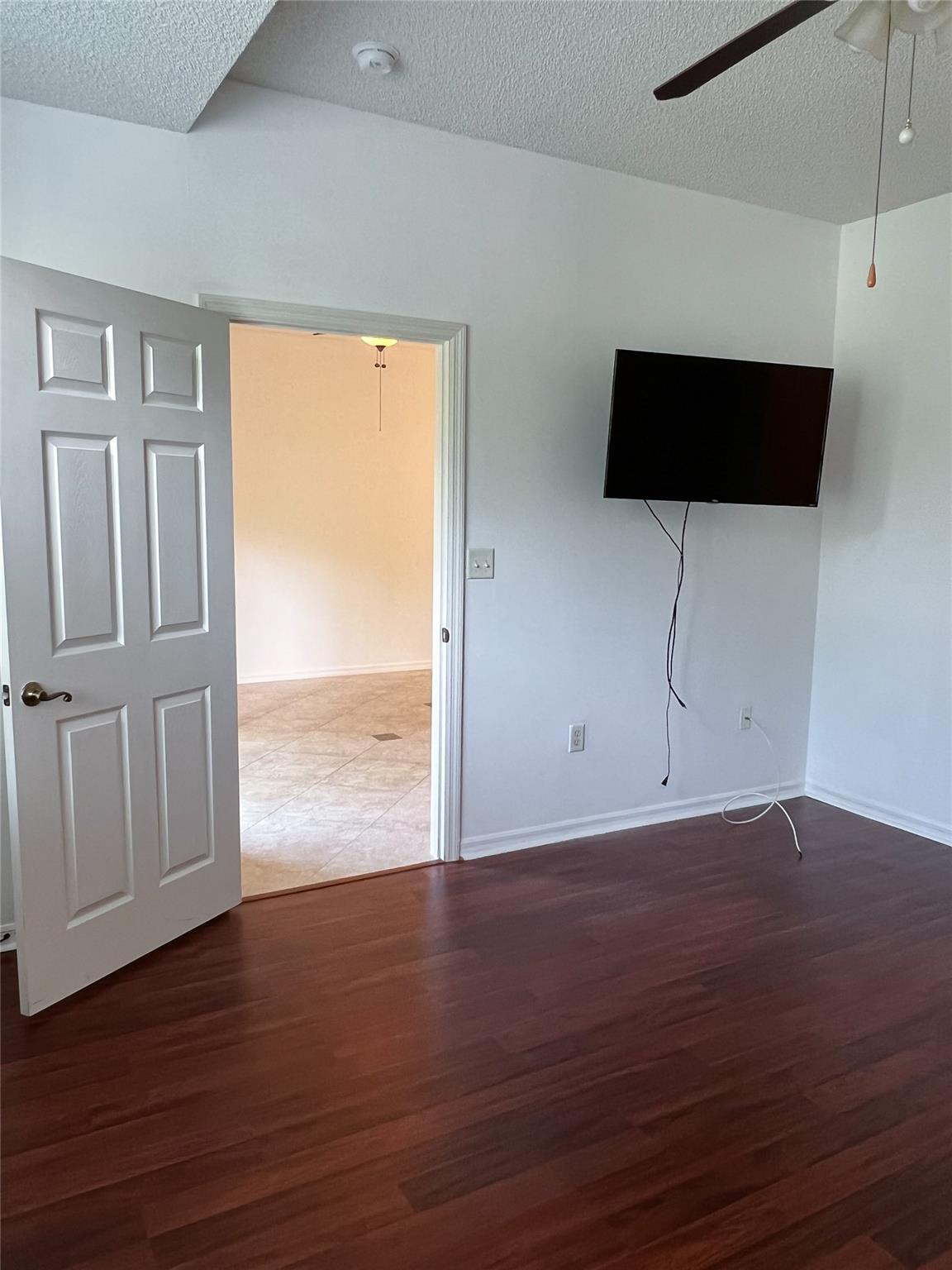 Crestwood At Carolina - Residential Lease
