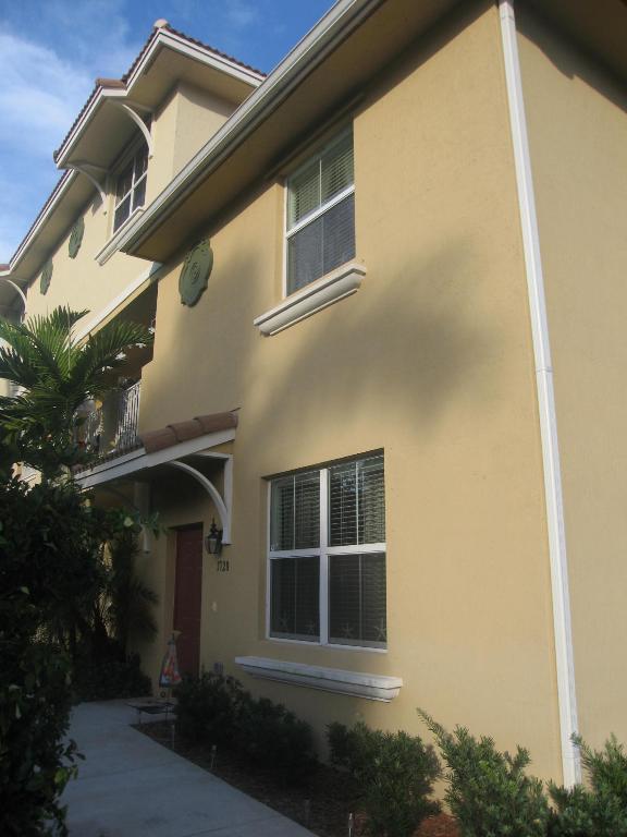 Vistabella @ Renaissance Commons - Residential