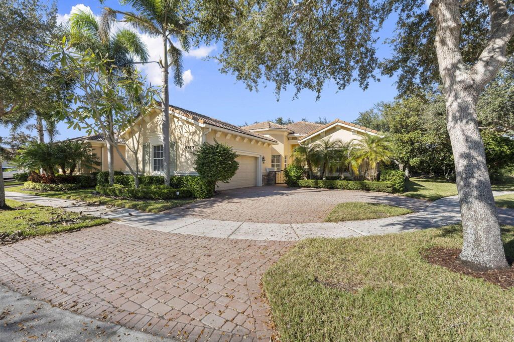 Photo of 9360 SW Nuova Way, Port Saint Lucie, FL 34986 (MLS # R11143958)