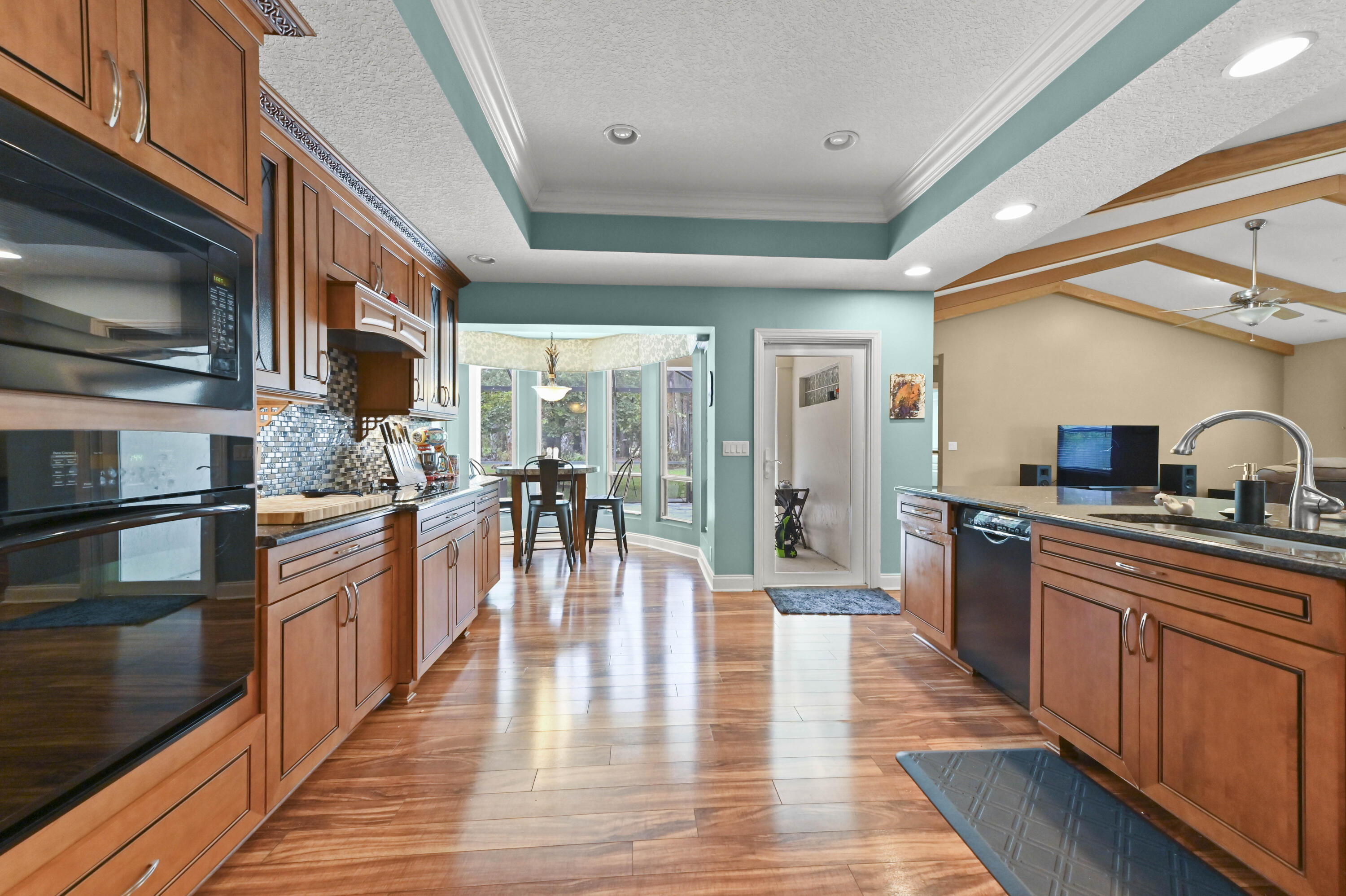 BANYAN ESTATES - Residential