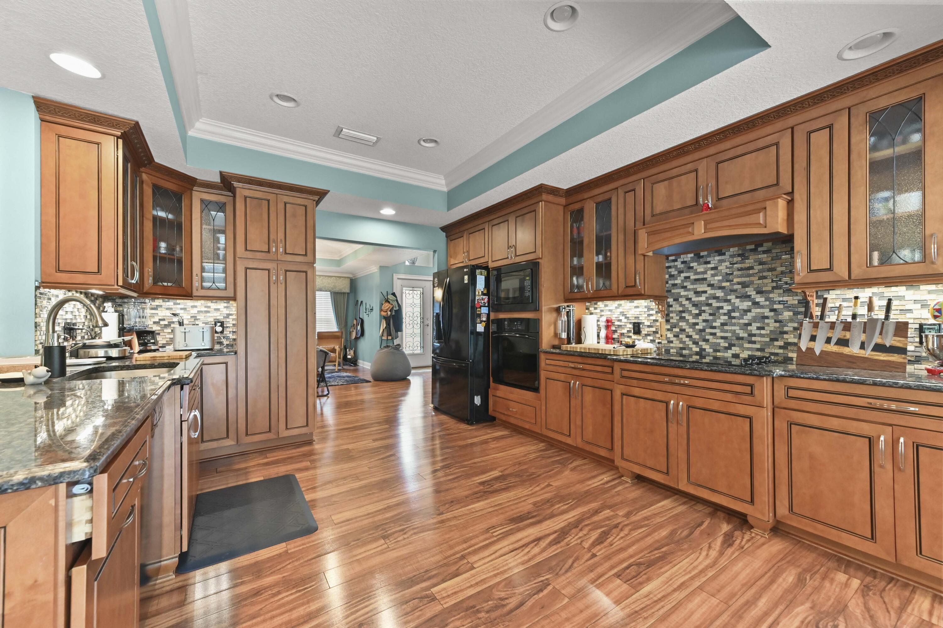 BANYAN ESTATES - Residential