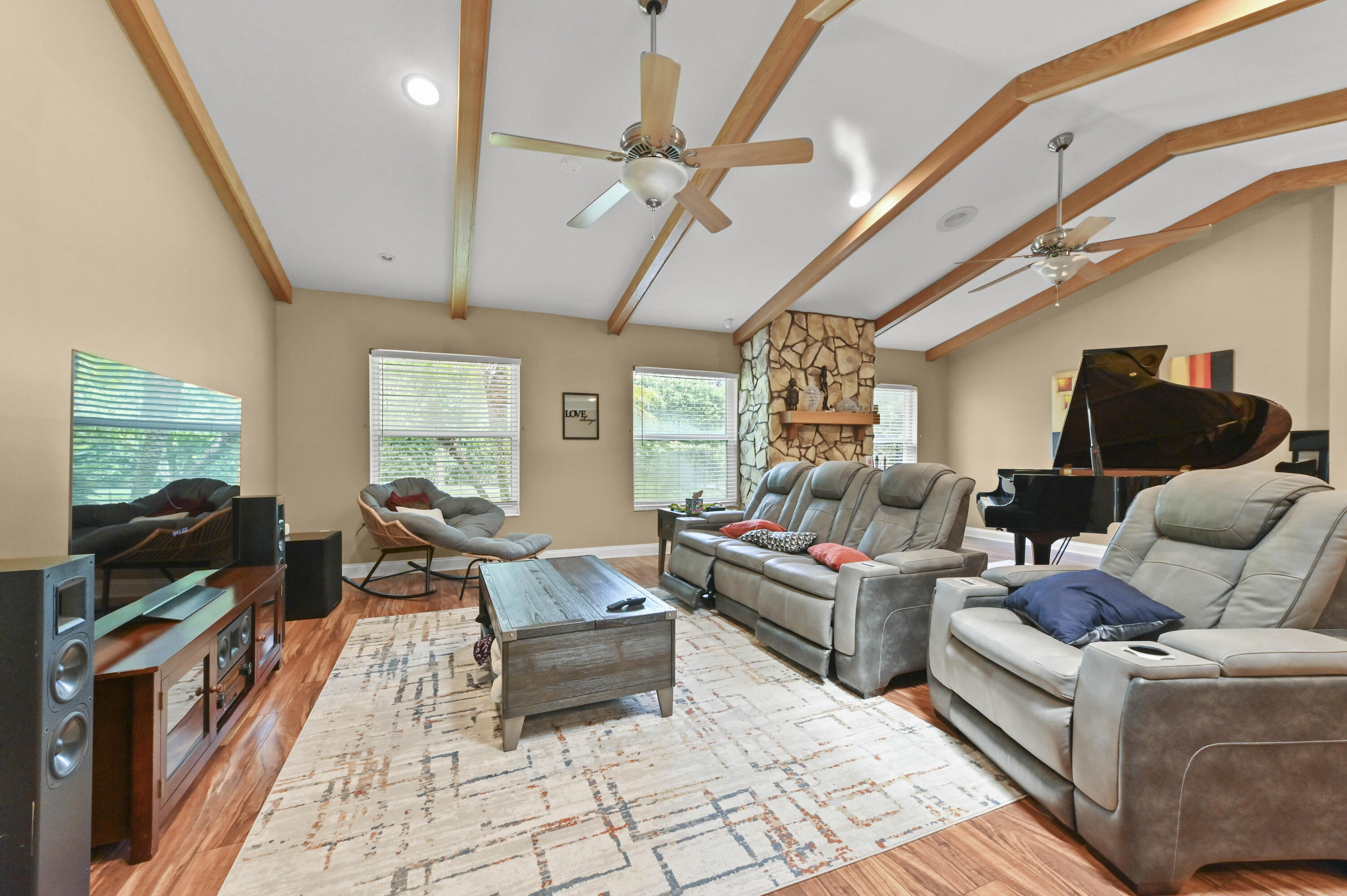 BANYAN ESTATES - Residential