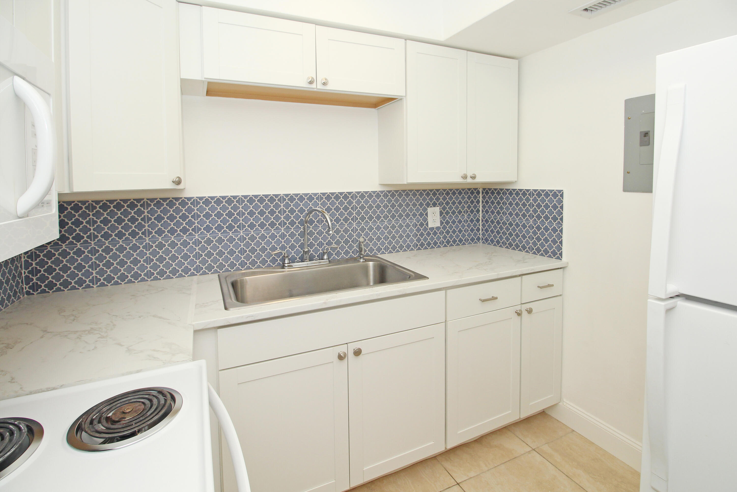 KELSEY CITY IN PB 8 PGS 15 TO 18, 23, 27 & 34 TO 3 - Residential Lease