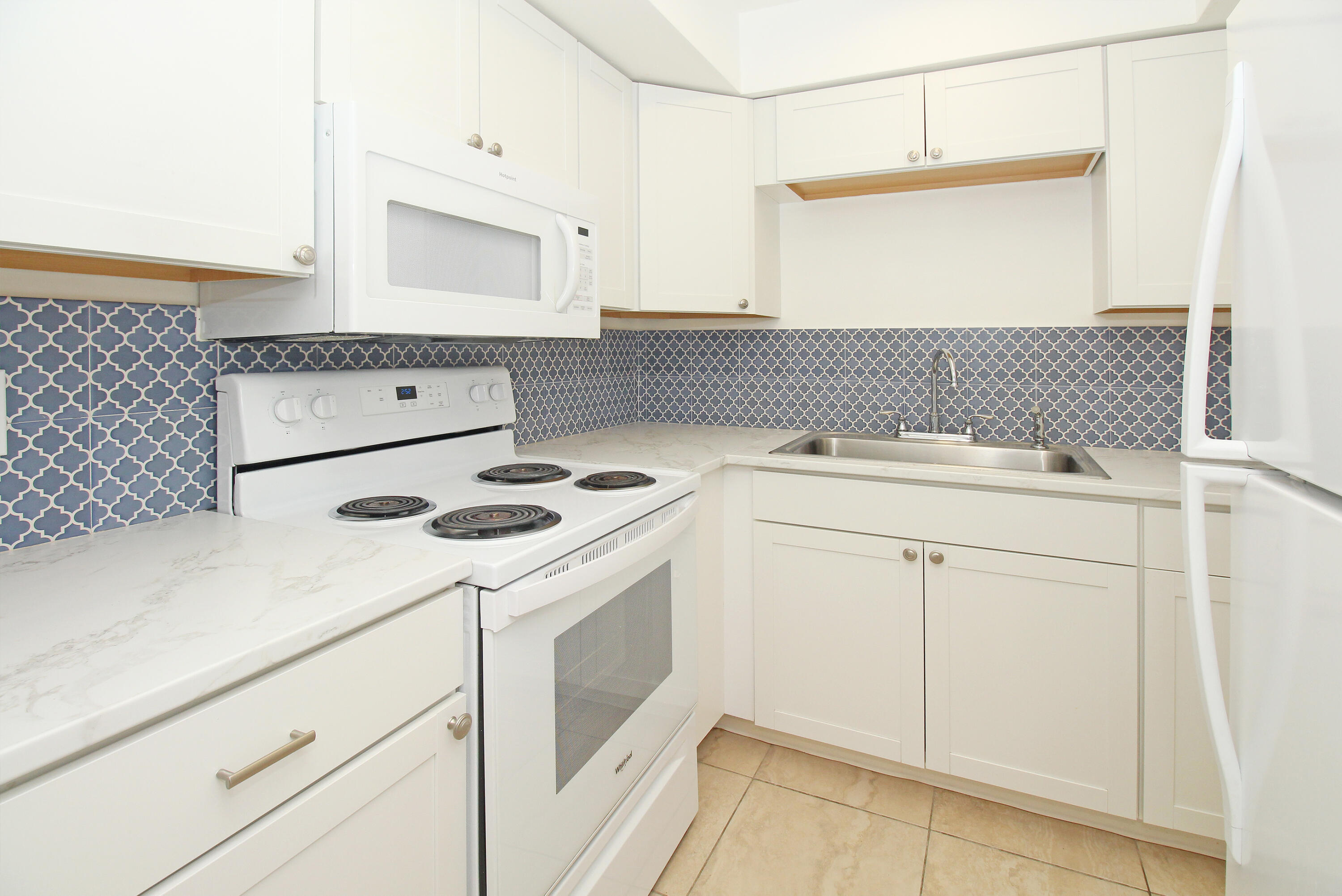 KELSEY CITY IN PB 8 PGS 15 TO 18, 23, 27 & 34 TO 3 - Residential Lease