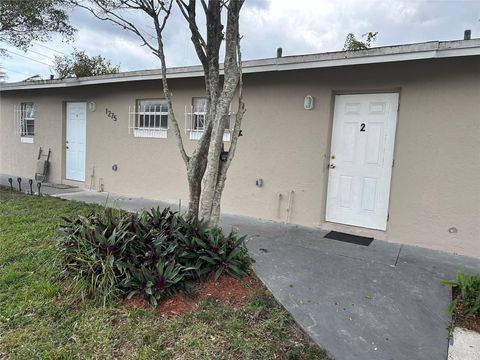 1275 27 Avenue Oakland Park FL 33311